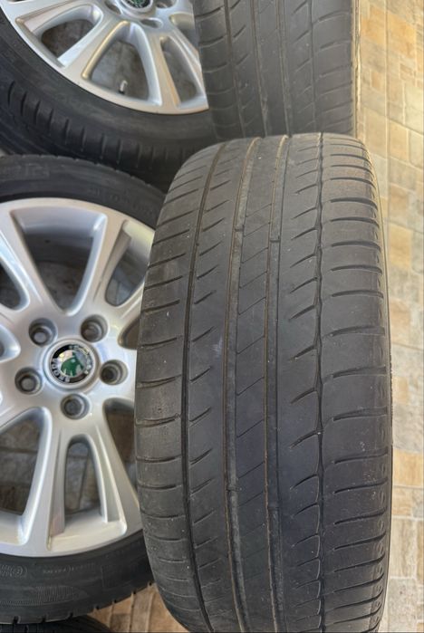 Jante R17 Originale Skoda Anvelope foarte bune 225/45