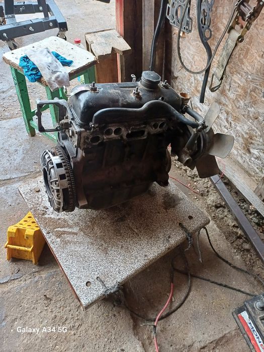 Vând motor papuc 1.6