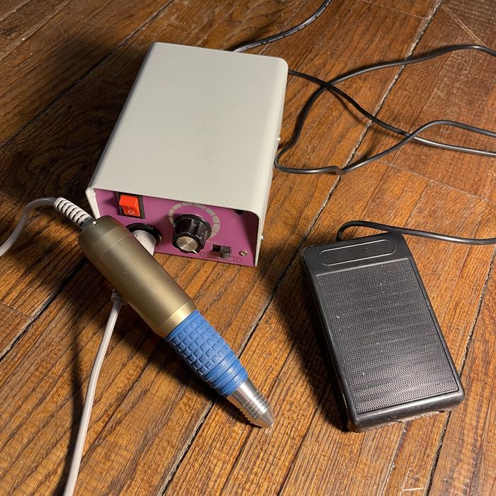 Pila electrica pentru manichiura