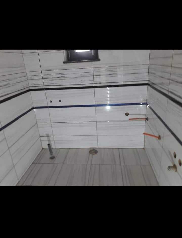 Casa, garaje auto pe structura metalica si panou sandwich termoizolant
