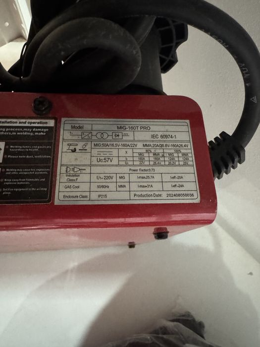 Инверторен електрожен с телоподаващо. Чисто нов използван 5 пъти.