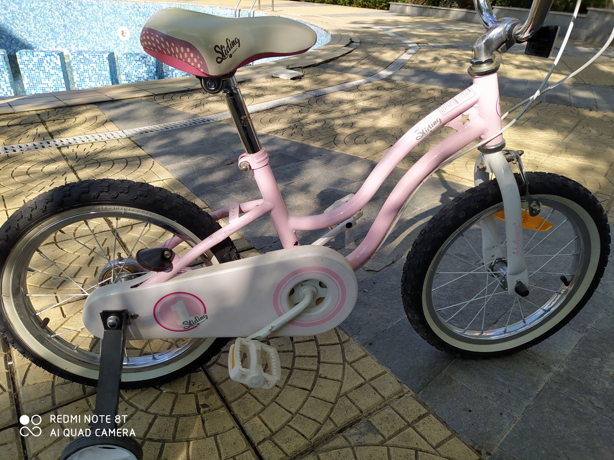 Детско колело за момиченце.