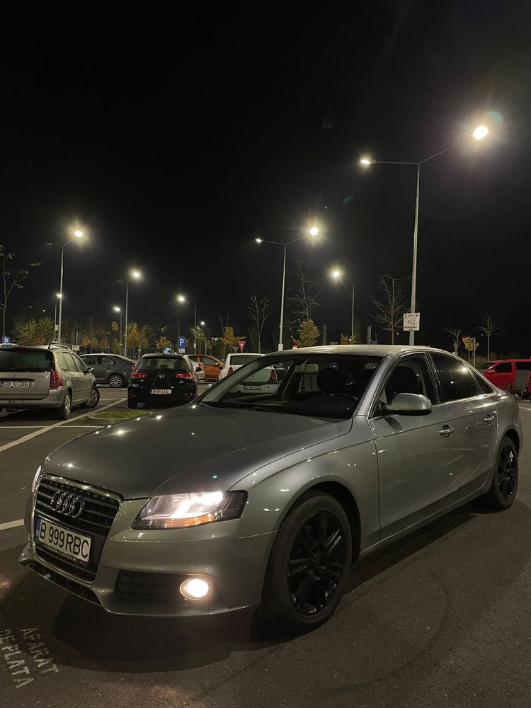 Vand Audi A4 B8 2011