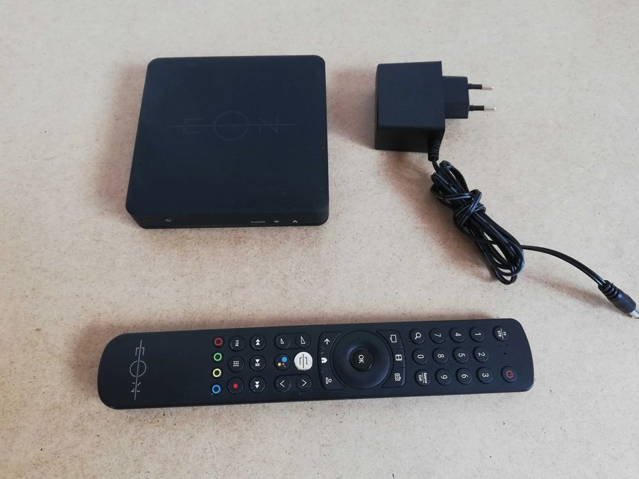 5g Рутер +Tv Box от Уетел.Чисто нови не разпрчатани цената е за компле
