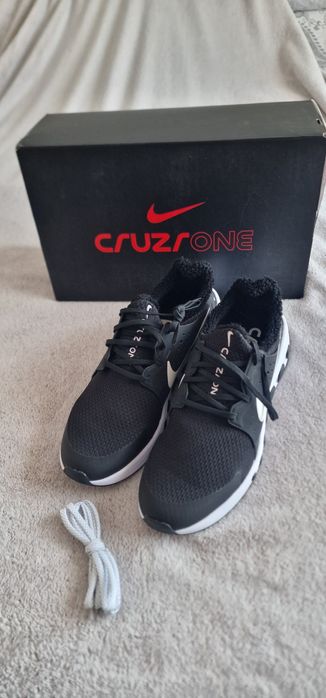 Nike Cruzr One marime 49.5 EUR