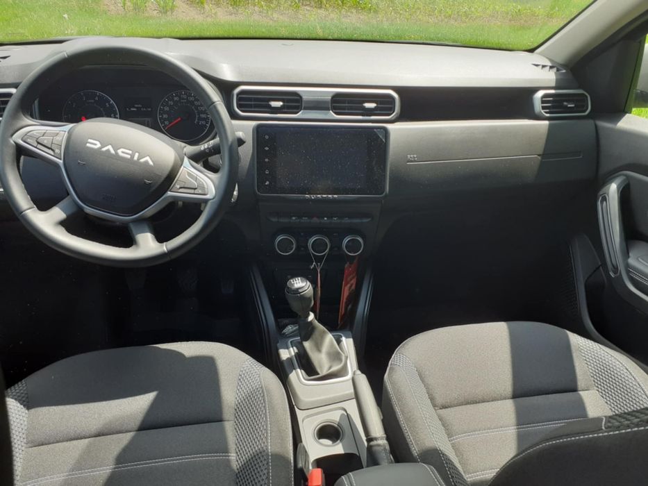 Dacia Duster de Garaj  cu 5000 Km unic proprietar !!