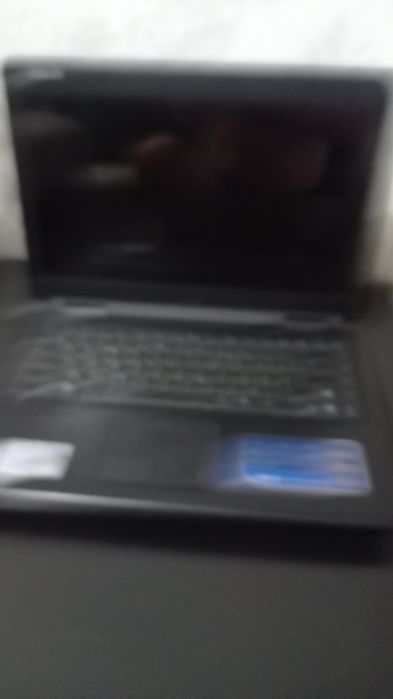 Ноутбук Асус  продам