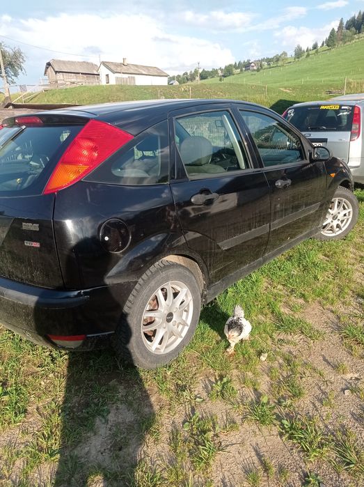 Vând Ford focus 1