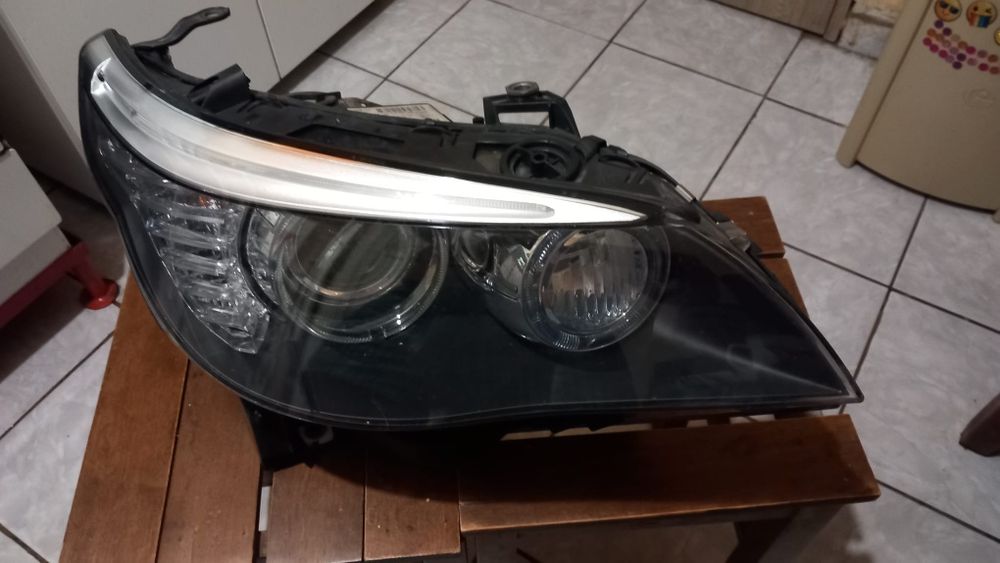 Far BMW E60 2010 ( dreapta)