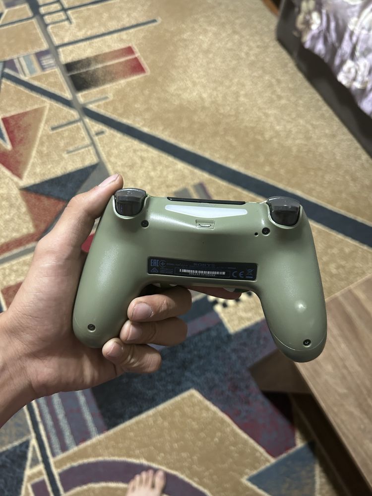 обмен-продажа геймпад dualshock 4