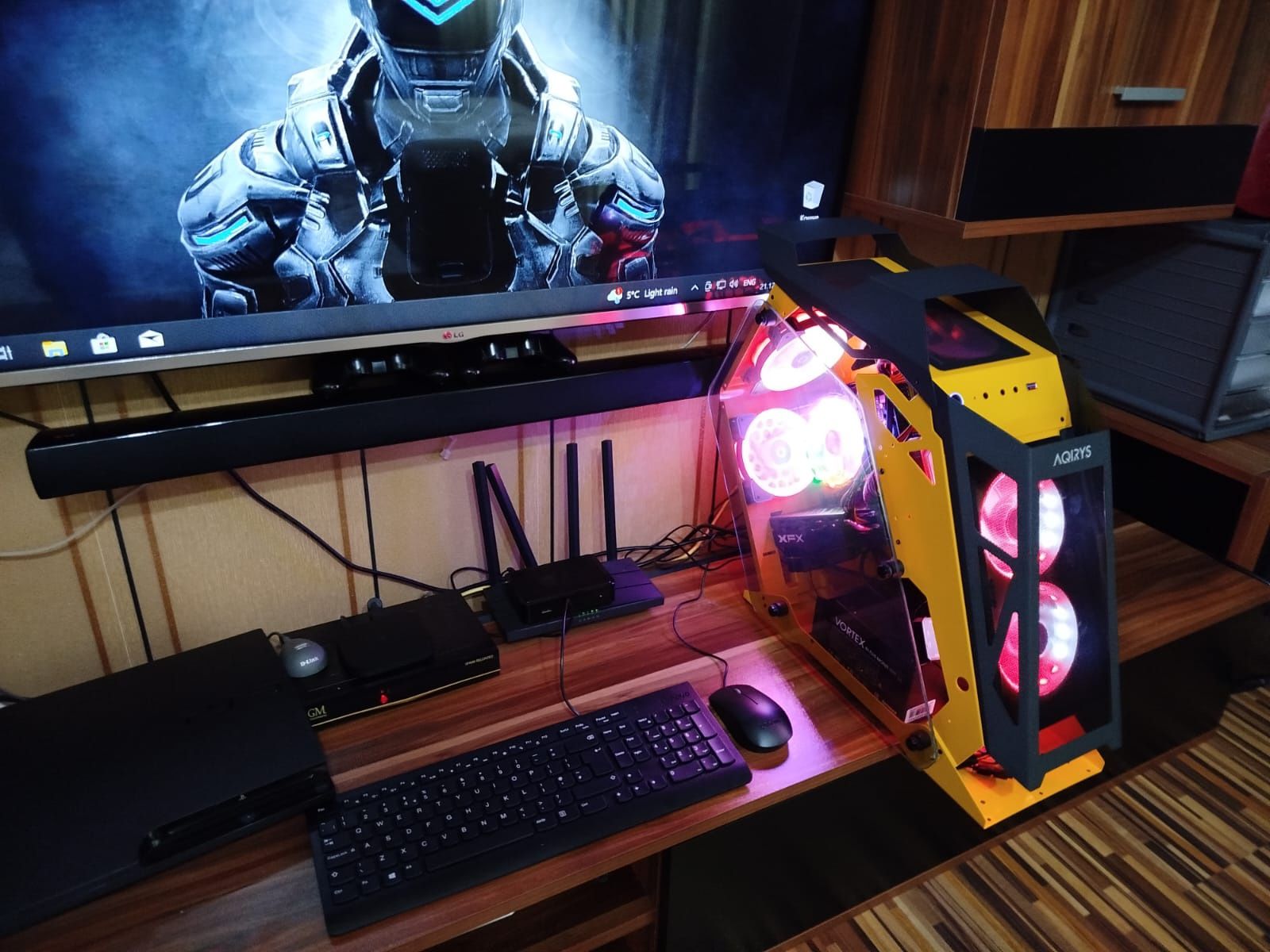 Геймърски компютър | 12/24 ядра | 16GB DDR4 | RX 580 8GB | Идеален за