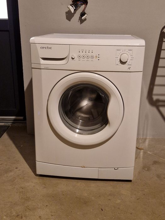 Vând mașină de spălat