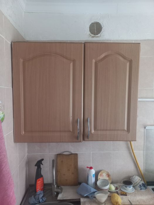 Продается шкафчик навесной