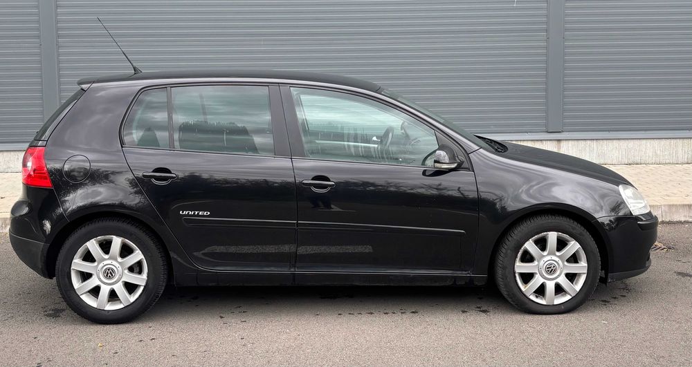VW Golf 1.9 Tdi United /Climatronic/Scaune incalzite/Comenzi volan