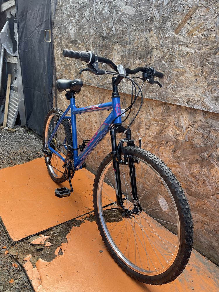 Bicicleta indi cadru aluminiu roti 26” aproape noua