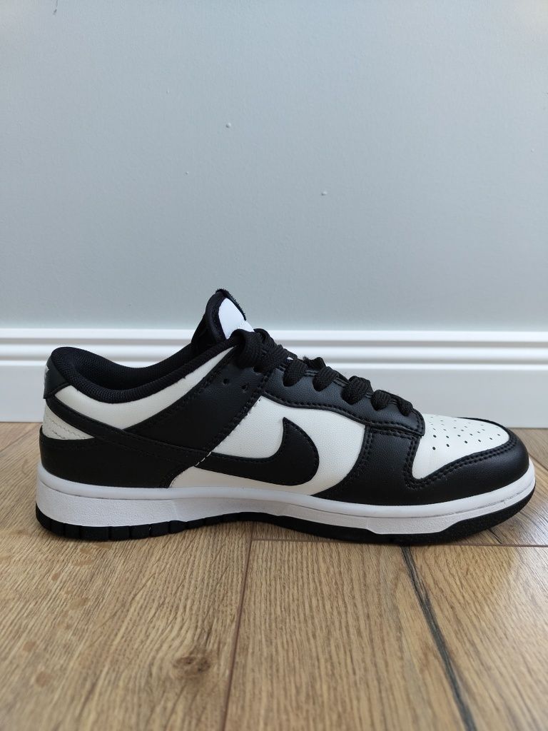 Nike Dunk Low Panda 40.5