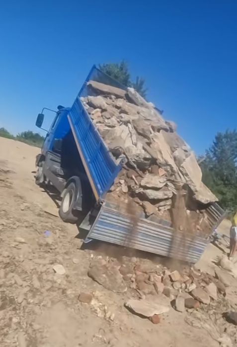 Demolari/Curățări/ Debarasare moloz