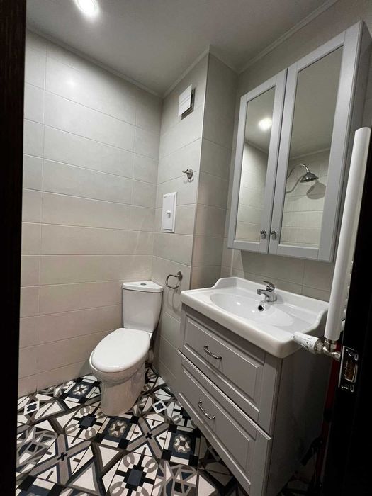 Продава се Двустаен апартамент в София, Център - 68 кв.м за 2942 €/кв.м - Снимка #5