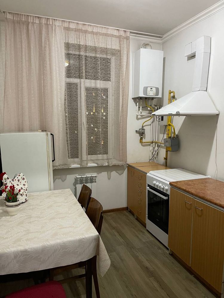 Сдам 2 комнатную массив Караташ