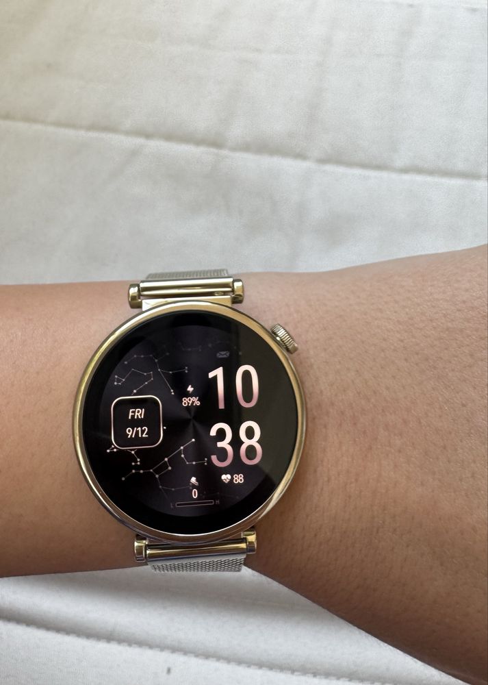 Huawei Watch GT 4 41 mm Light Gold . В гаранция до 19.05.2026г.