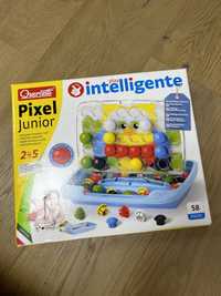 Mozaic Pixel Junior Quercetti 2-5 ani contine 58 piese