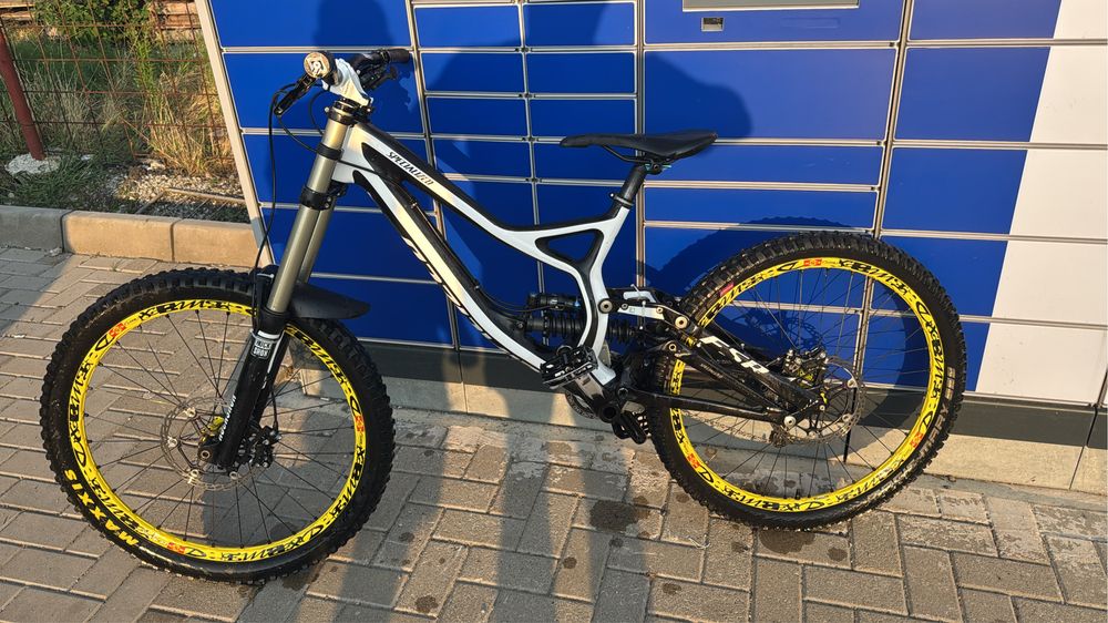 Specialized demo 8 carbon
