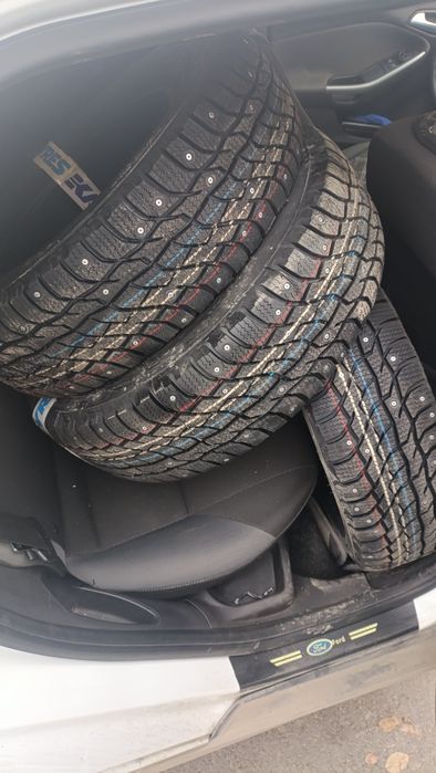 Комплект новой резины 205х70R15 Viatti