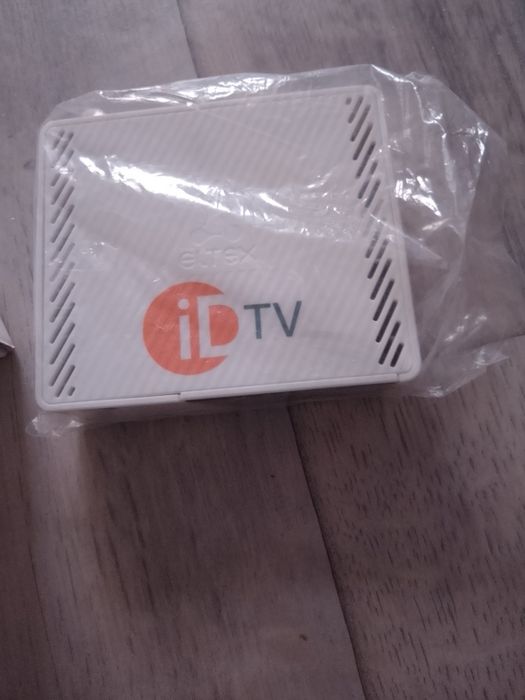 Продам ID TV приставку.