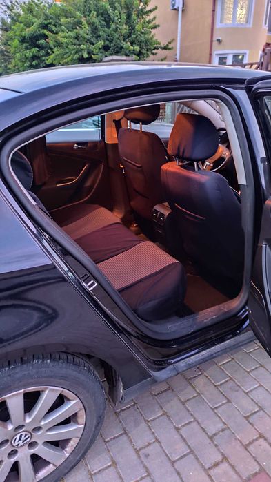 Vând Volkswagen Passat 2.0 TDI Berlina