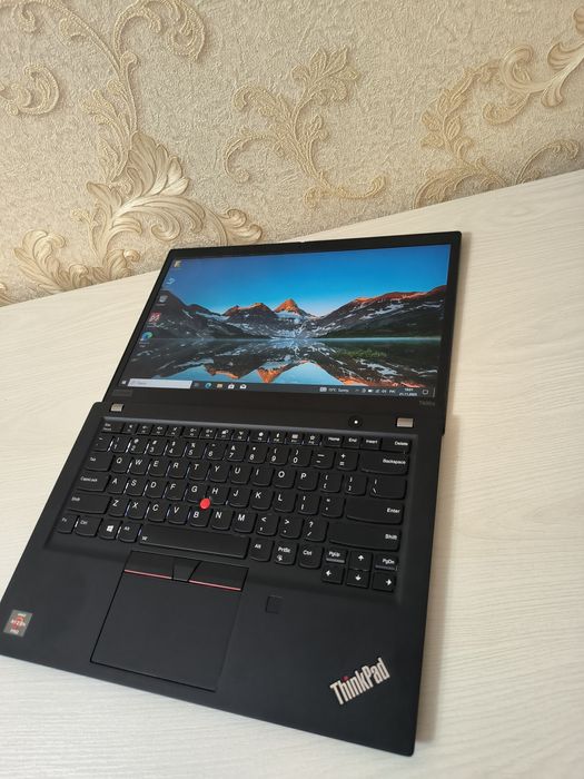 Lenovo Thinkpad T495s