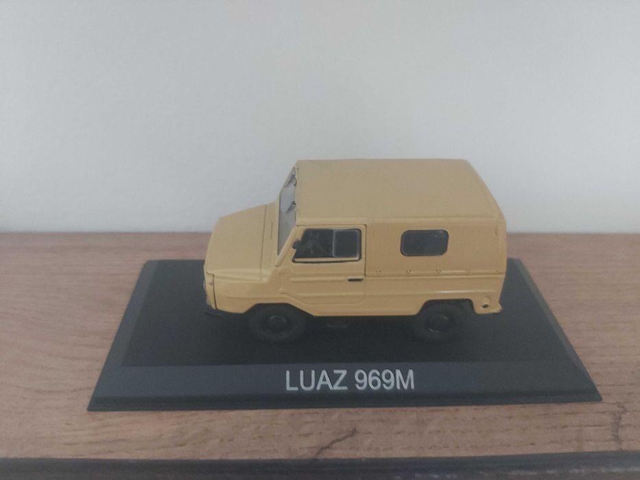 Macheta auto Luaz 969M - Masini de Legenda RO, 1:43 Deagostini