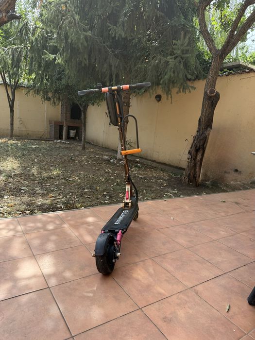 Trotineta electrica quickvolt 8 + accesorii cadou