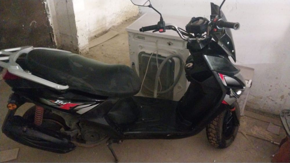 Продам мопед на ходу,срочно