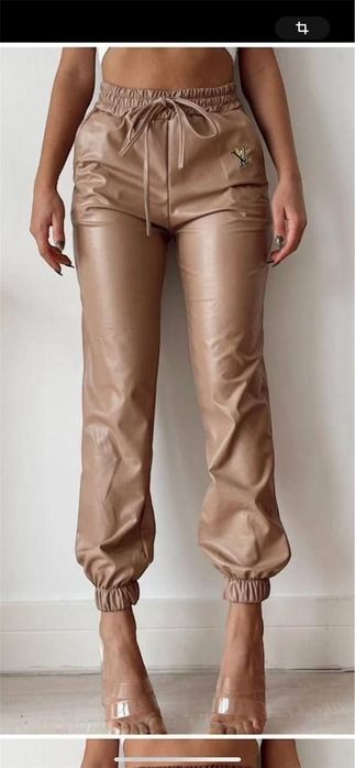 Pantaloni imitație piele