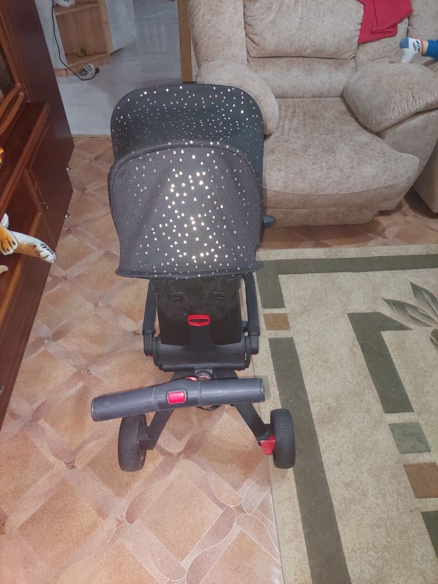 Продаётся велосипед коляска детский