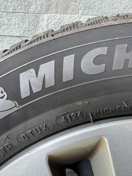 Anvelope iarna 205 60 16,jante otel Skoda