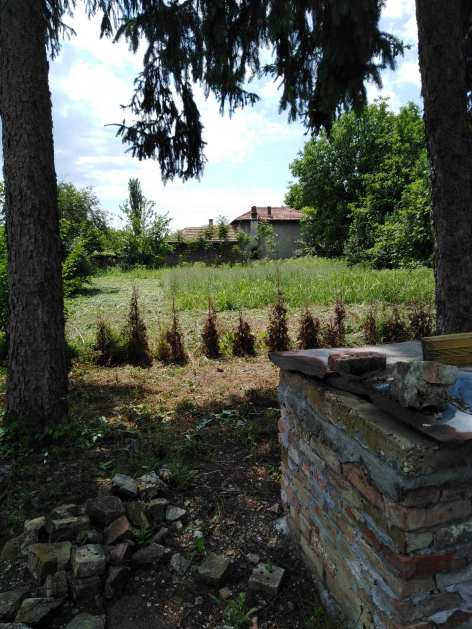 Продамам къща  в с.Михалци