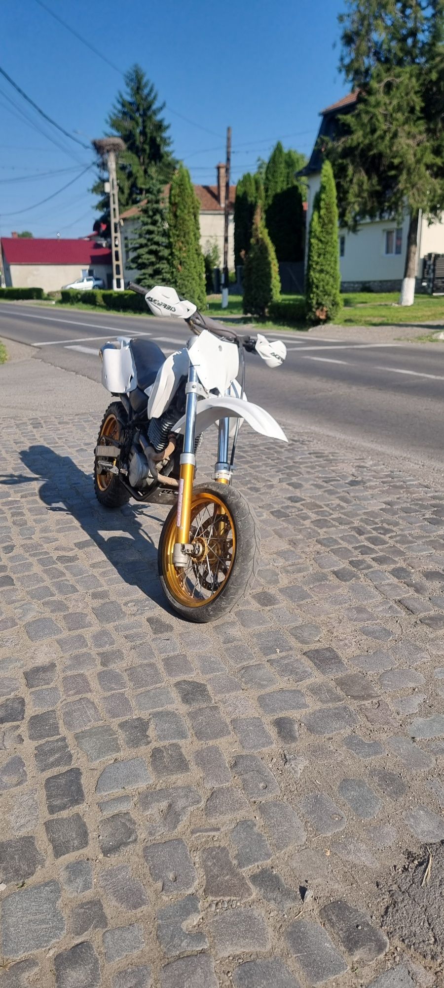 Vind sau schimb.  motor rotax an 2001 de 600 acte de Anglia .