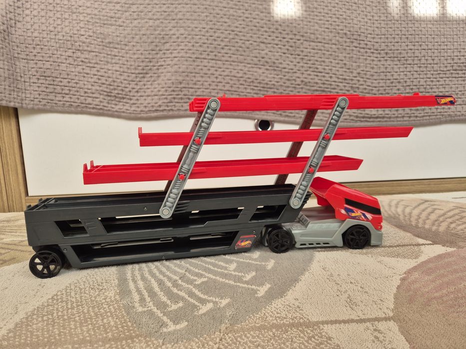 Hot Wheels: Mega Rex и автовоз. Bugatti, пътна помощ Dickie