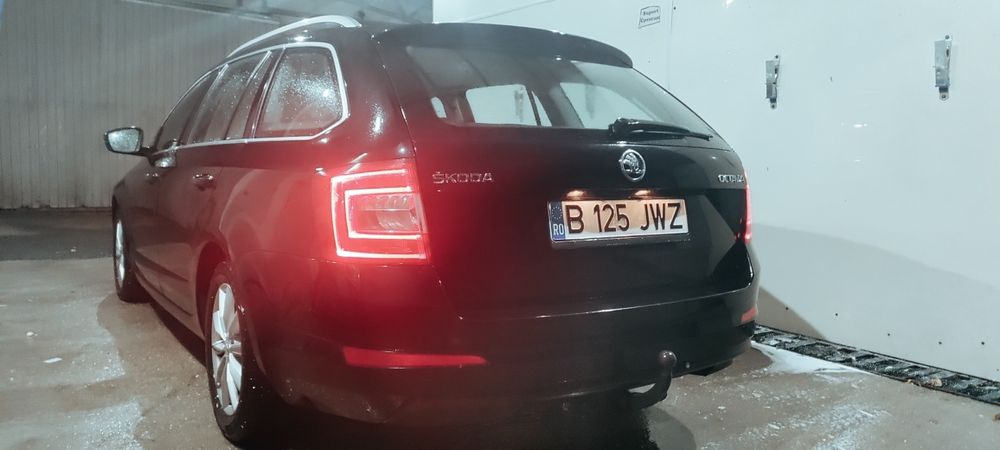 Skoda Octavia 1.2 benzină E5 dsg 7 viteze automată înmatriculată în Ro