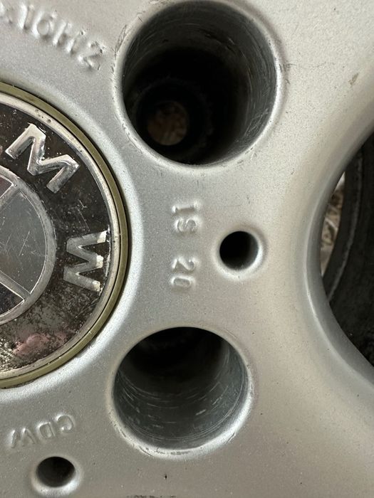 1 брой чисто нова гума, с джанта BMW 16 цола 205 55 r16