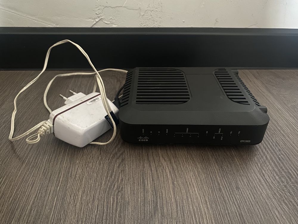 CISCO EPC3925 Модем роутер