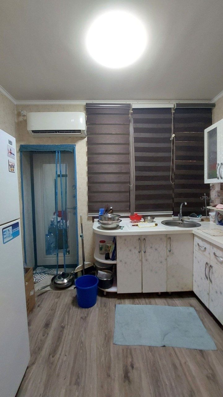 2-х ком. квартира, 2/1/5 в Сергели 4. С ремонтом. Ярмарка - 350 м.