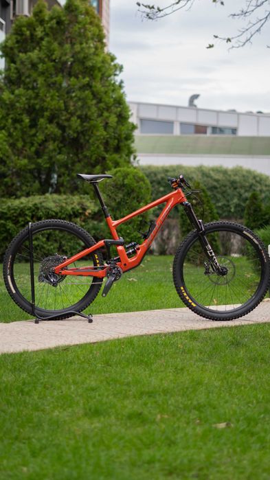 Топ ендуро велосипед Specialized Enduro 2024, Carbon