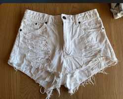 H&M бели къси панталони дънки
