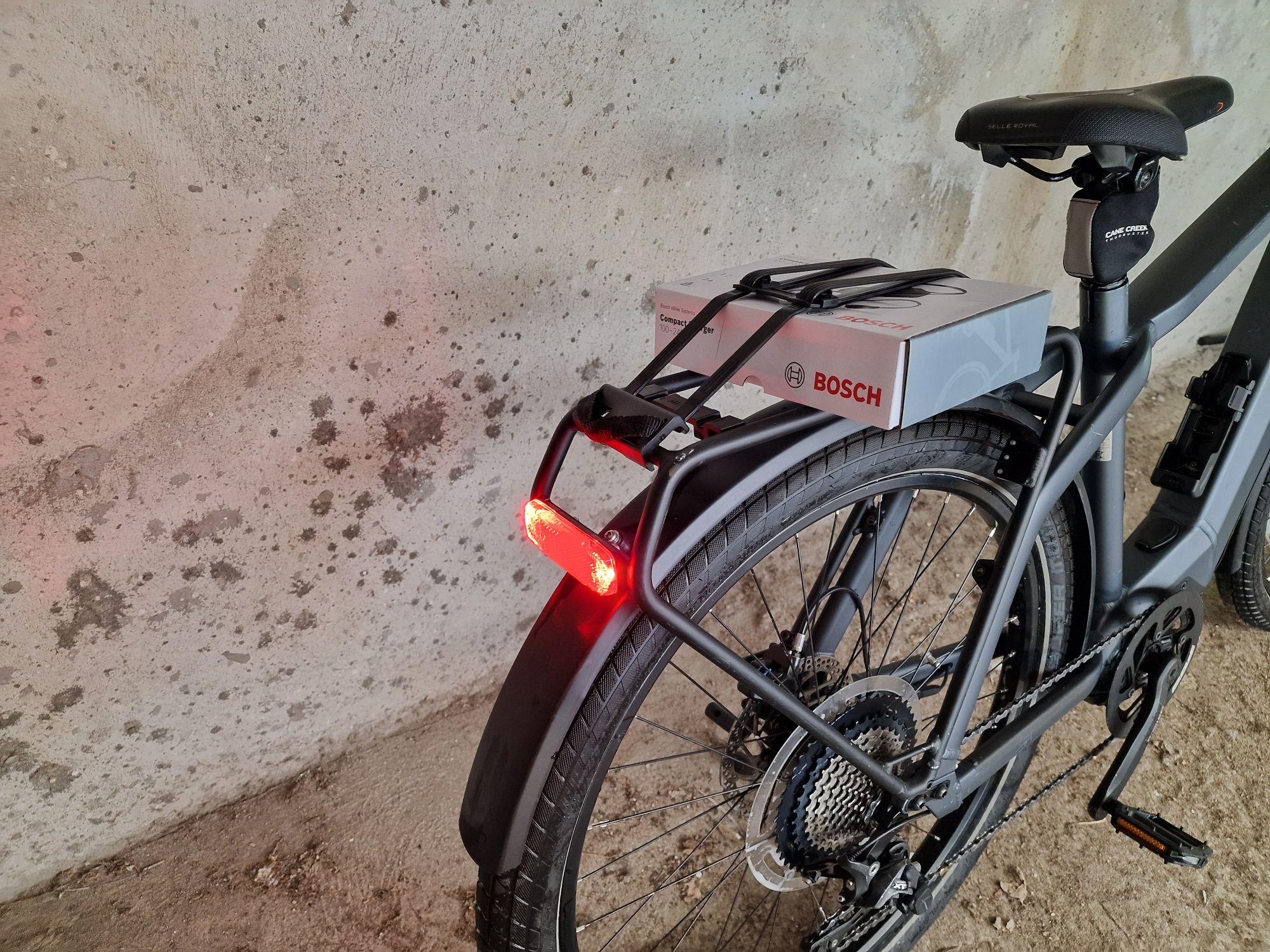 Riese and Muller Charger електически велосипед