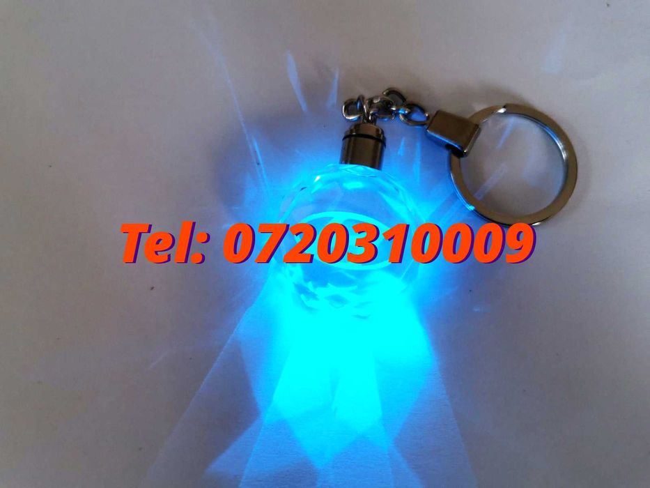 Breloc Sticla Cu Led 6 Culori Hyundai