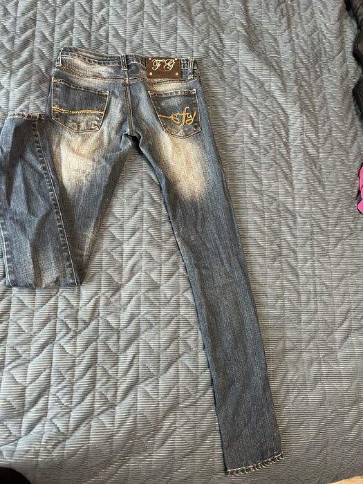 Дънки и панталони