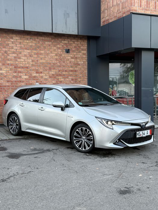 Toyota Corolla Berlina 1,8 Hybrid 184 CP Team Deutschland 2022 Luna 06