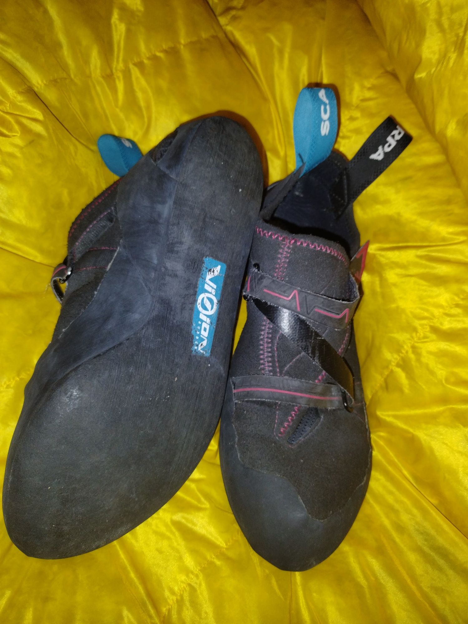 Еспадрили за катерене Simond и Scarpa